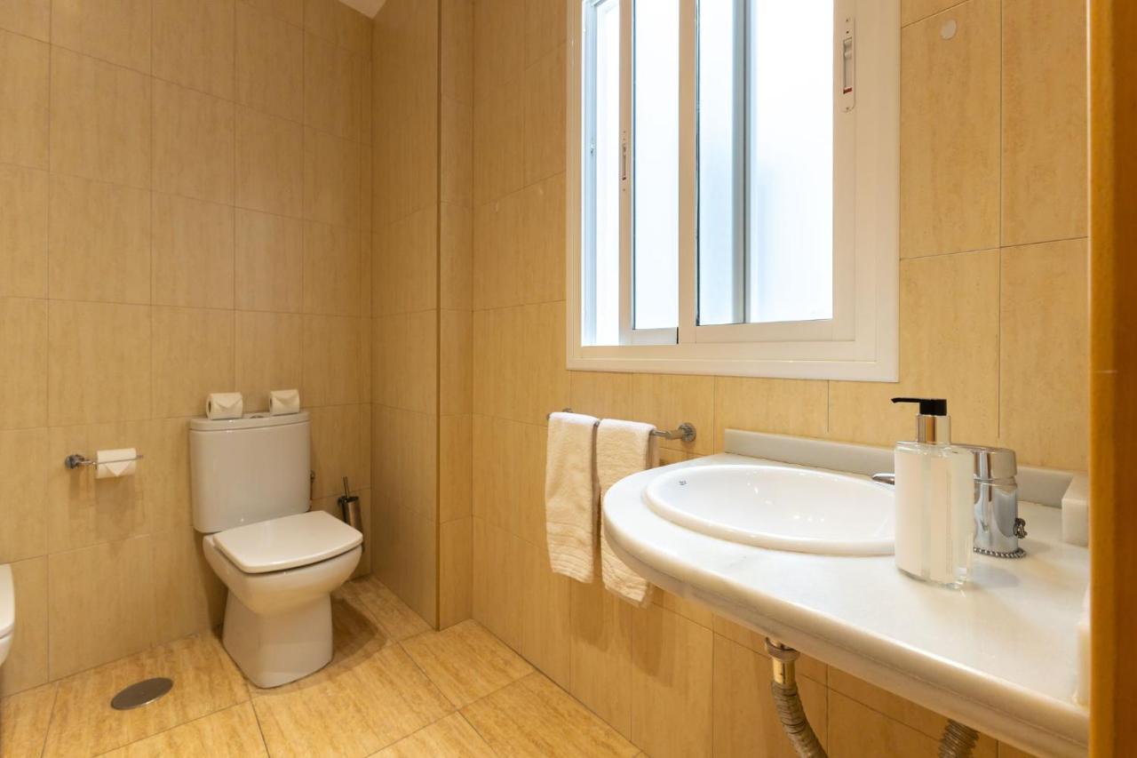 Terceros City Center Deluxe By Valcambre Sevilla Eksteriør bilde