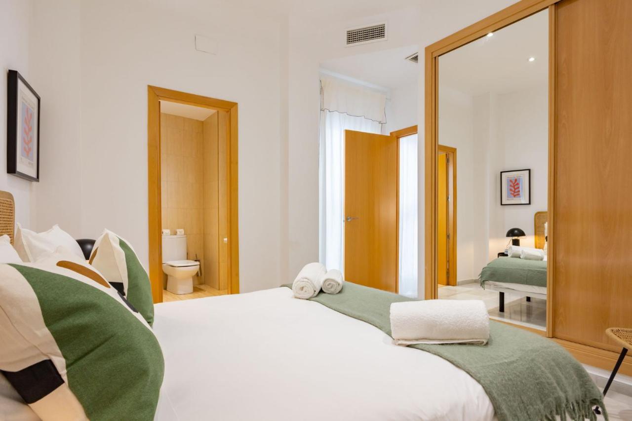 Terceros City Center Deluxe By Valcambre Sevilla Eksteriør bilde